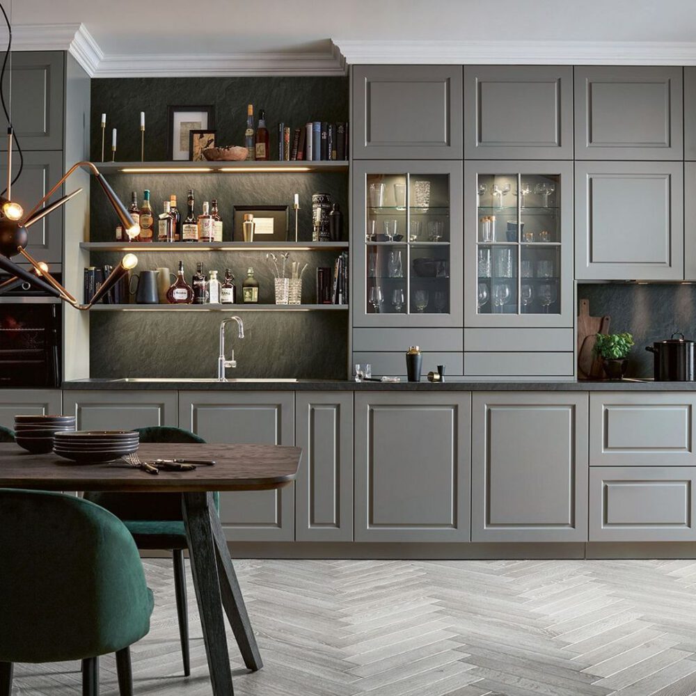 Schüller Küchenzeile im Landhausstil Grau