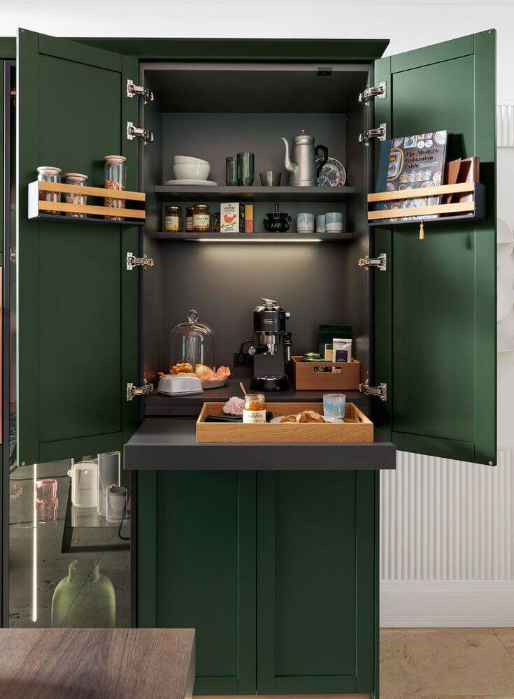 Schüller Landhausküche Design Waldgrün