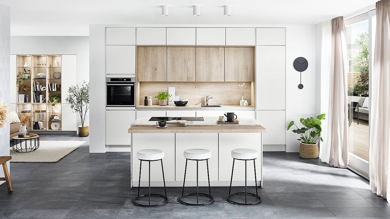 Nobilia Inselkueche modern Weiss