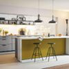 Schüller Inselküche Designstil Currygelb